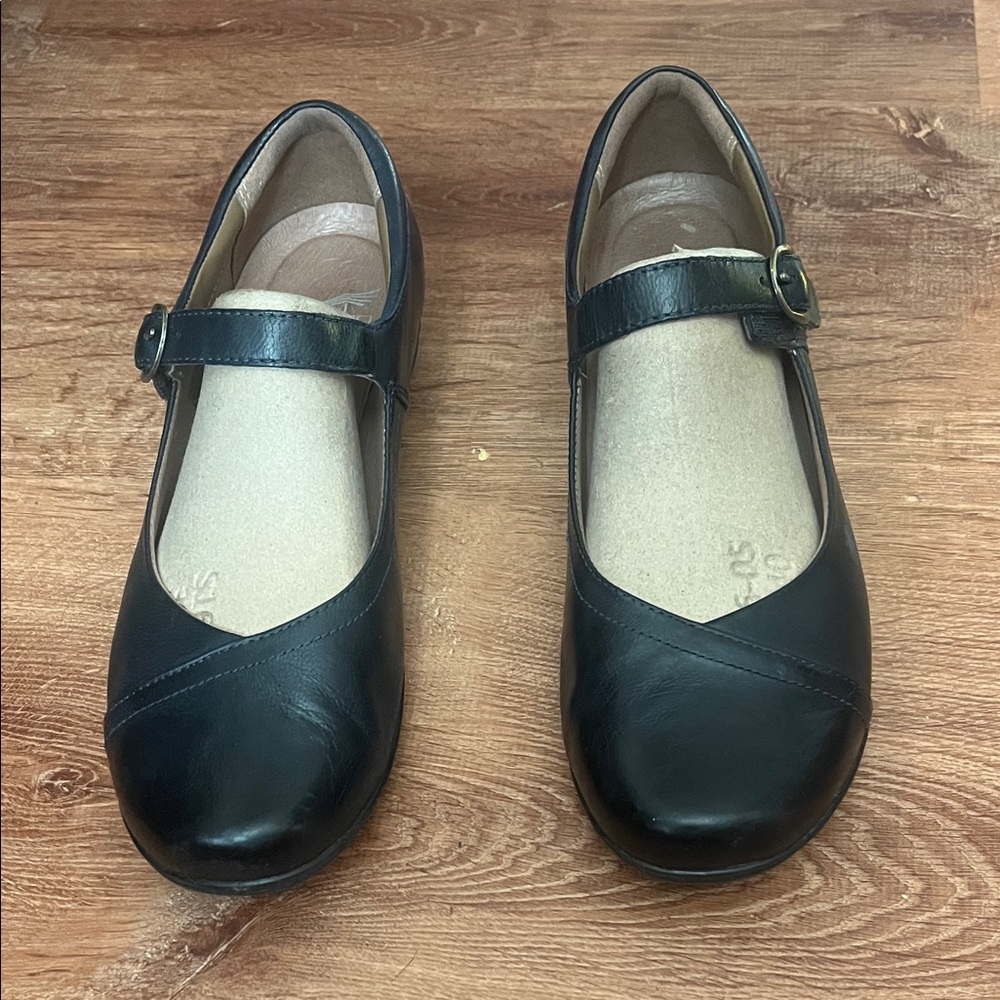 Navy  Mary Jane Women's Shoes